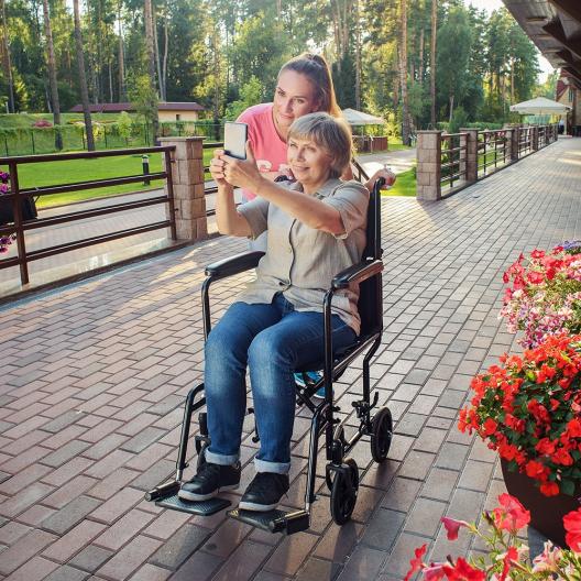 Кресло-каталка для инвалидов Армед 2000 16