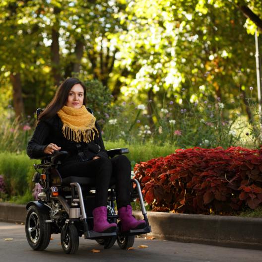 Кресло-коляска c электроприводом для инвалидов Ortonica Pulse 210 22