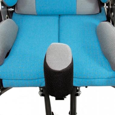 Кресло-коляска на прогулочной раме Hoggi Bingo Evolution. Безопасность и положение