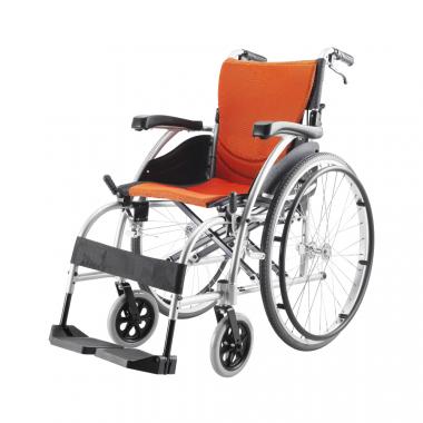 Кресло-коляска инвалидная с ручным приводом Ergo105 F24WB-F24WB - 18" Karma Medical Ergo105. Эргономичное сиденье
