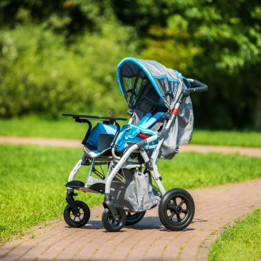 Кресло-коляска для инвалидов Армед Н 006-1. Удобство для родителя