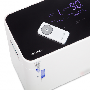 Концентратор кислорода Армед YU360. Удобное управление